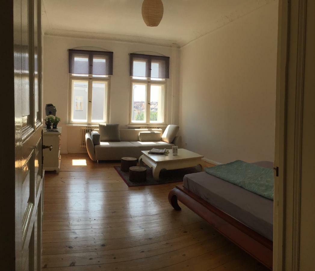 Heller Großer Jugendstil Altbau In Tempelhof Accommodatie bij particulieren *