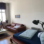 heller großer jugendstil altbau in berlin tempelhof